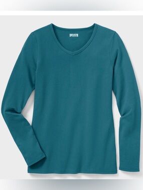 Duluth Trading Co ‘deep blue lake’ NO YANK Long Sleeve V‑Neck Tee